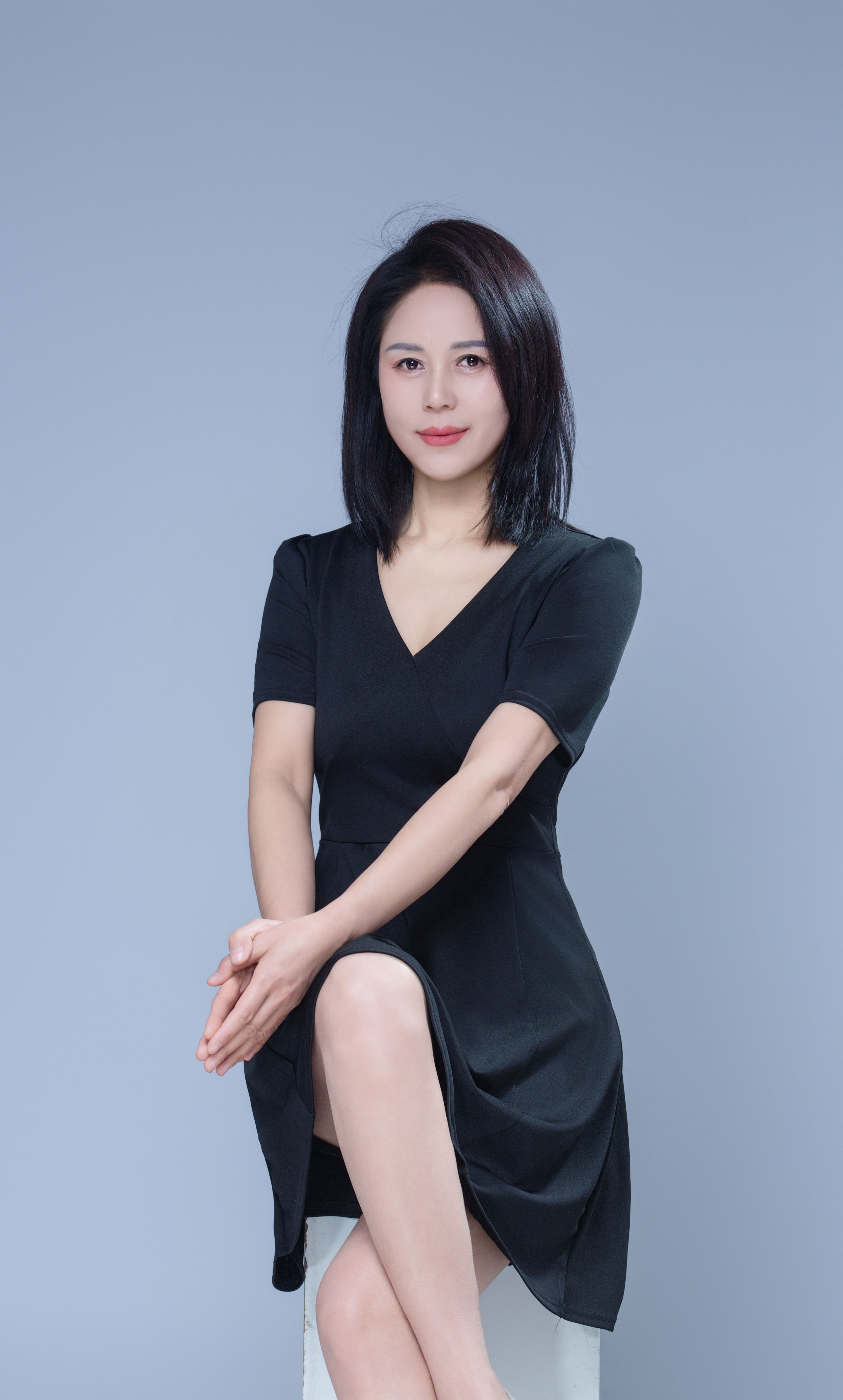 赵霞霞导师照片
