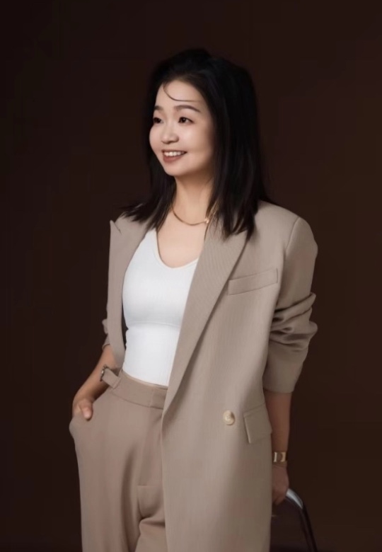 马艳妮导师照片